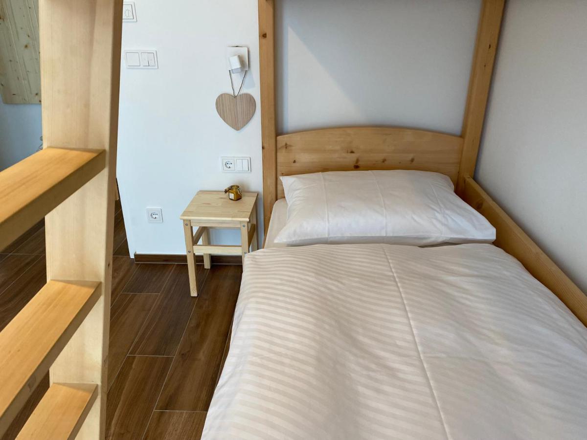 Alpine Chalet Aurora Dolomites ライオーン エクステリア 写真